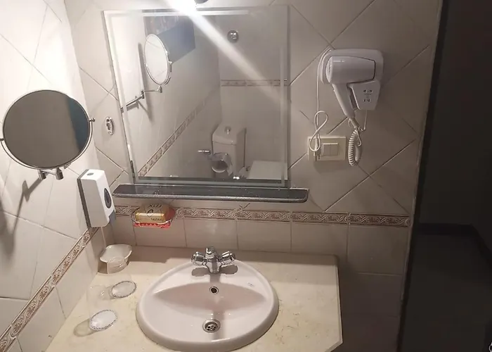 Hotel Dolphin Continental 3*